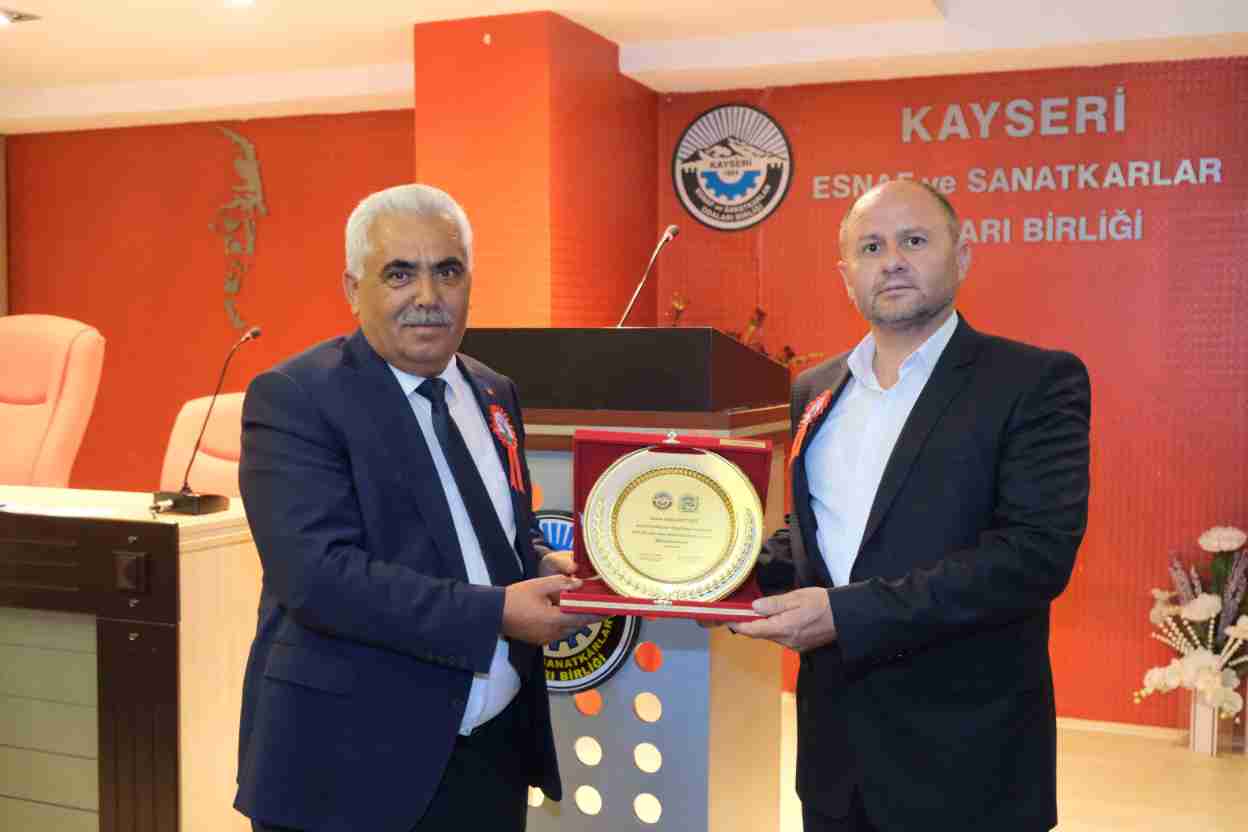 imgi_127_ahilik-haftasY-kutlamalarY-2023-oda-ahilerine-plaket-toreni_34