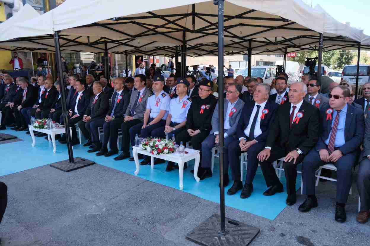 imgi_31_ahilik-haftasY-kutlamalarY-2023-kayseri-ahi-evran-muzesi-toren_2