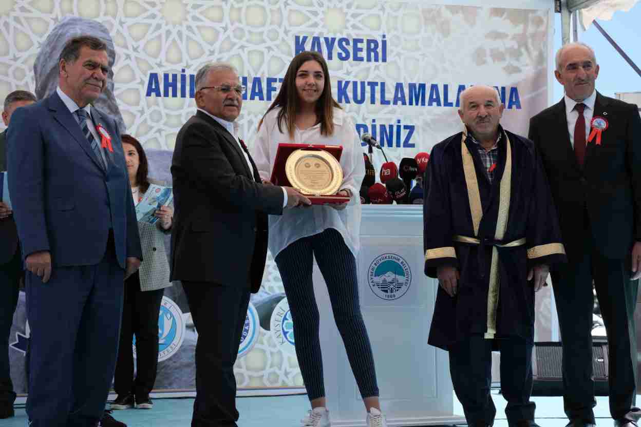 imgi_63_ahilik-haftasY-kutlamalarY-2023-kayseri-ahi-evran-muzesi-toren_34