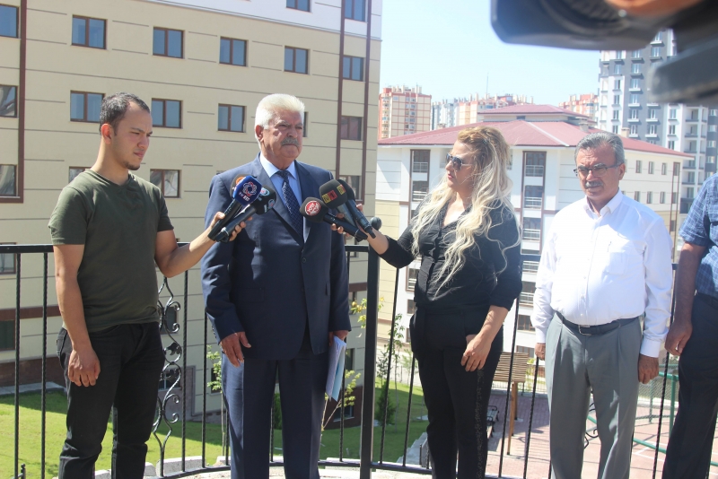 834 KONUTLUK 1. ETAP TOPLU KONUT PROJESİ TESLİM EDİLMEYE BAŞLANDI
