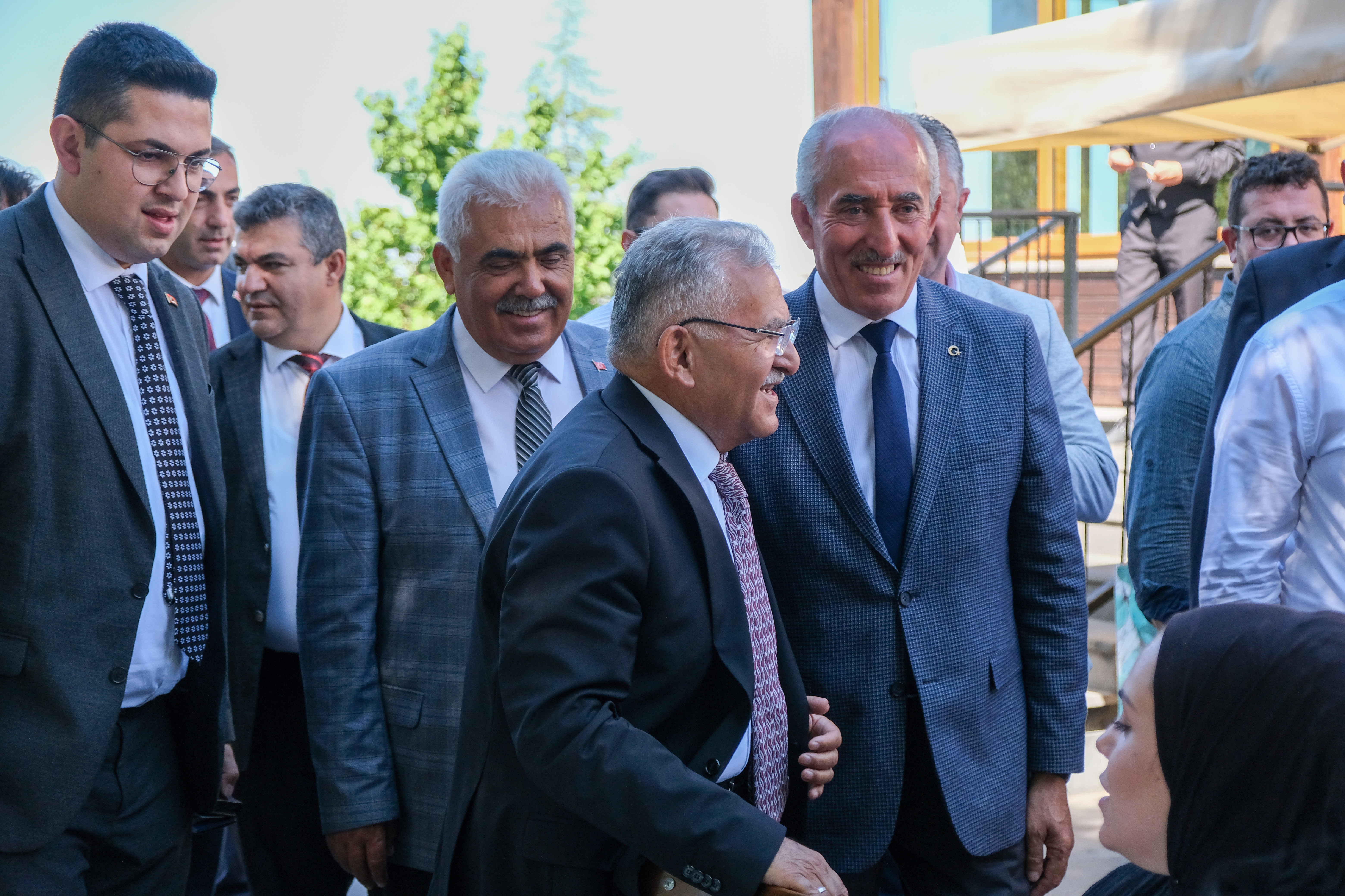 Başkan Büyükkılıç, esnaf ve sanatkar temsilcileriyle bir araya geldi